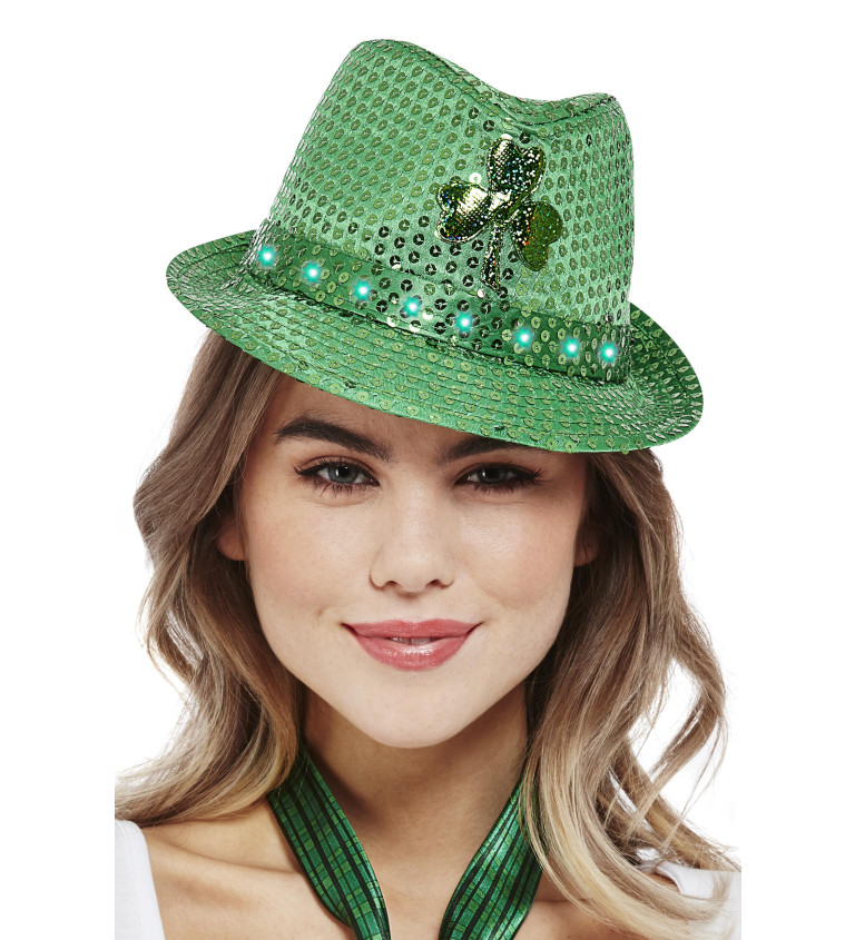 Zelený flitrový klobouk