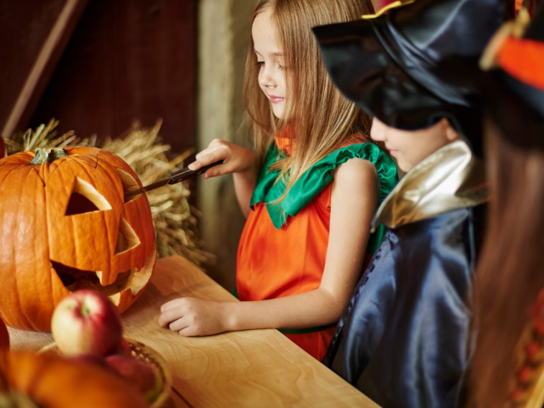 Halloweenská tradice: Vše, co byste měli vědět o tomto oblíbeném svátku