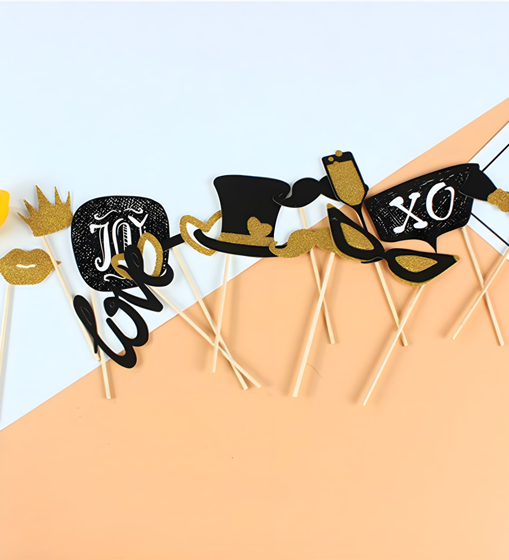 Sada do fotokoutku - Rozlučka se svobodou