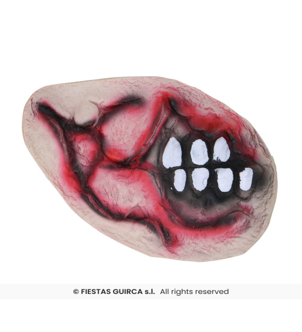 Latexová jizva - krvavá půlka obličeje