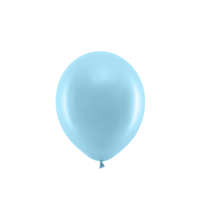Světle modré pastelové balónky