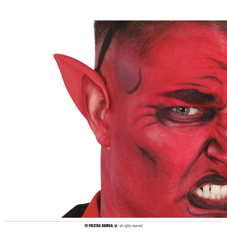 Červené uši pro ďábla